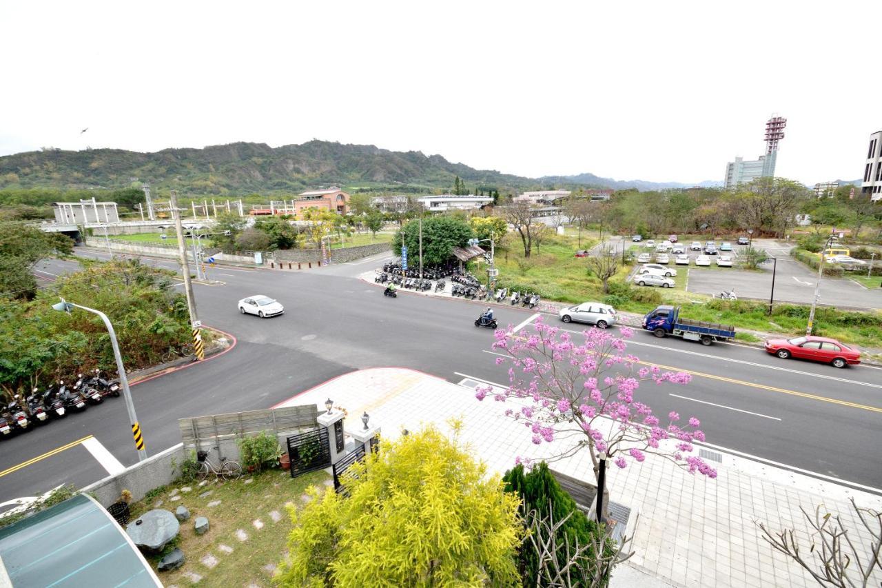 Moon Villa B&B Taitung Exterior photo