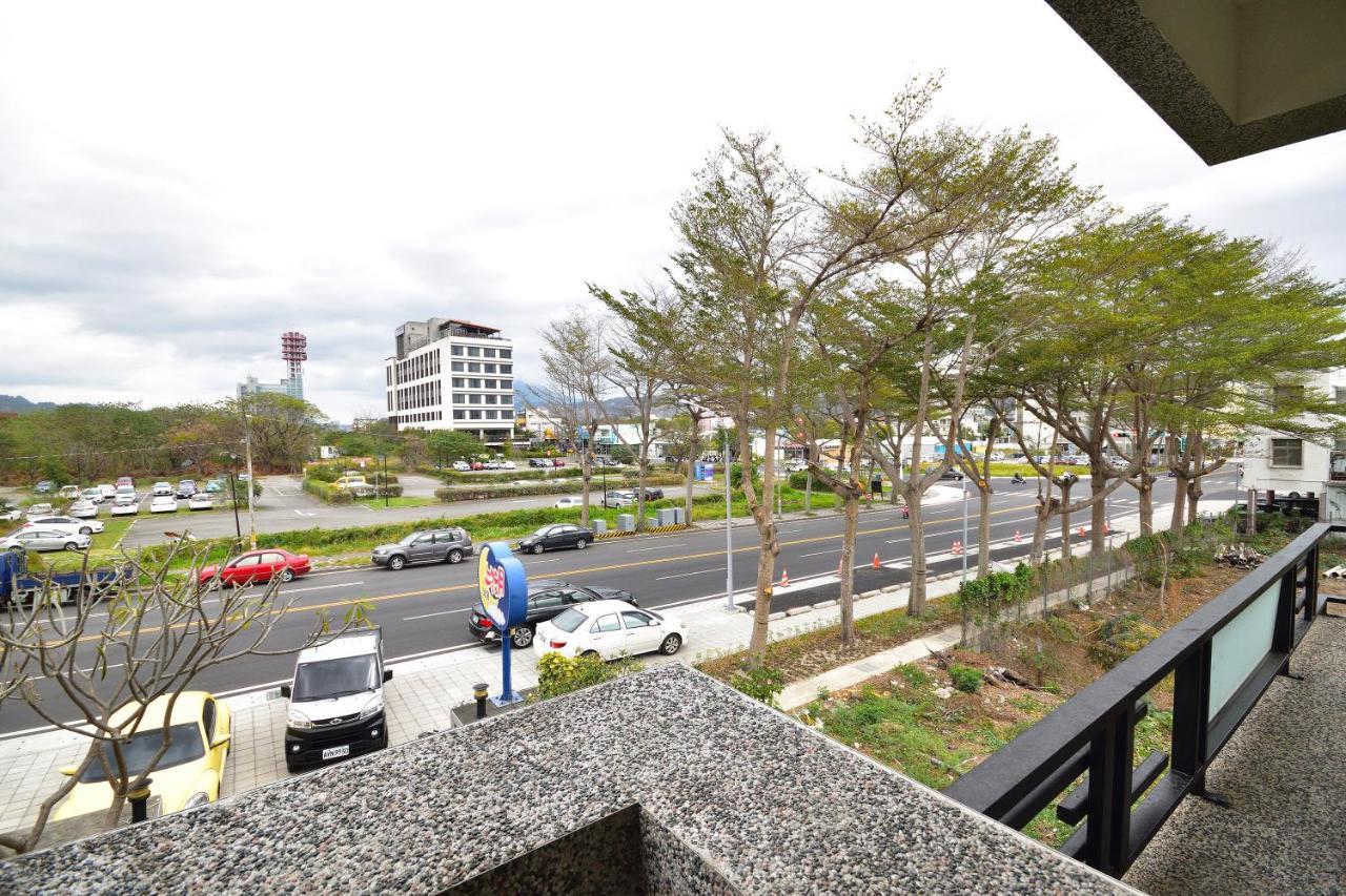 Moon Villa B&B Taitung Exterior photo